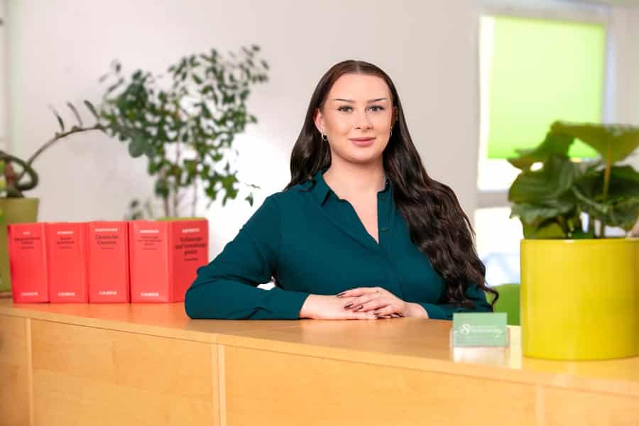 Frau Betcher – Kanzlei Stuhlmacher in Gifhorn